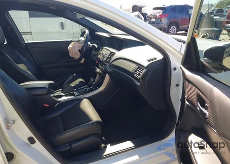 2017 Honda Accord Sport из США, поврежденный, VIN 1HGCR2F50HA081882